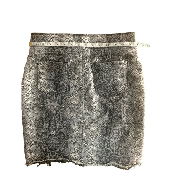Coco Carmen Gray Snake Print Denim Mini Skirt With Frayed Hem Medium - Picture 7 of 13